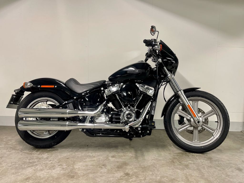  SOFTAIL FXST STANDARD with Coastal Custom Package