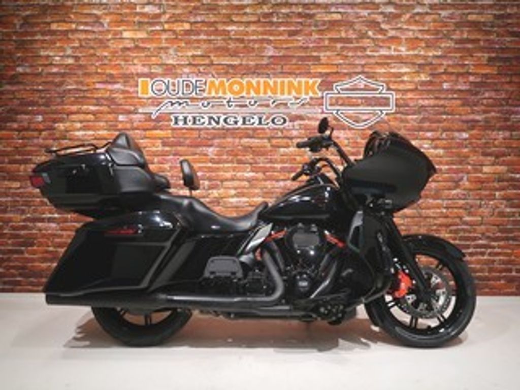  FLTRK Road Glide Limited 131