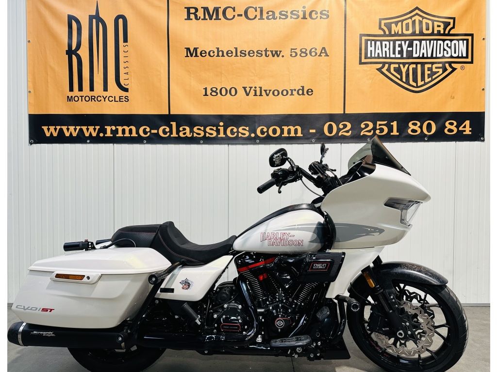 Tour CVO ROAD GLIDE ST 121