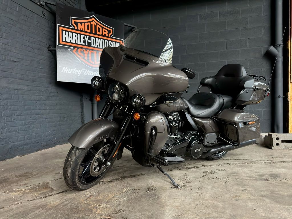  ULTRA LIMITED 114 TOURING