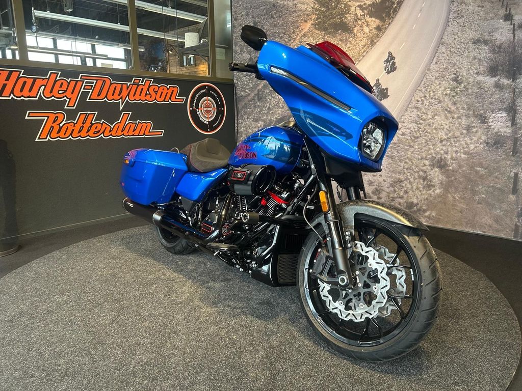  FLHXSTSE CVO STREET GLIDE ST CVO Color