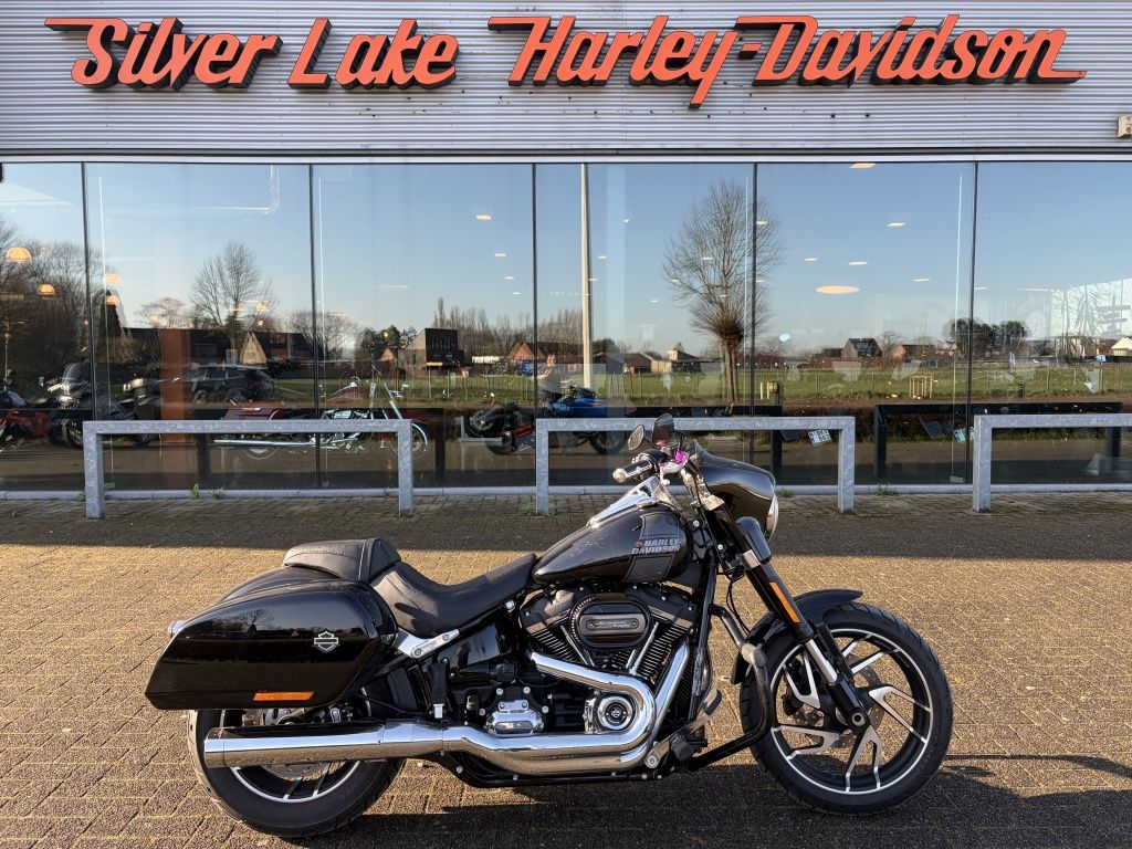  Softail Sport Glide met 12 maanden waarborg