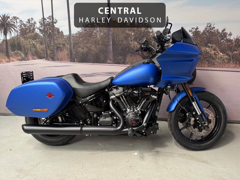  Lowrider ST Blacked Out 117''