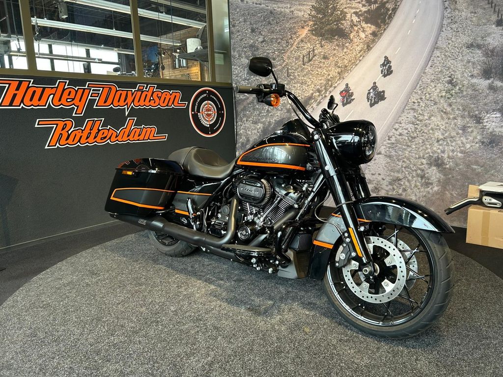  FLHRXS ROAD KING SPECIAL