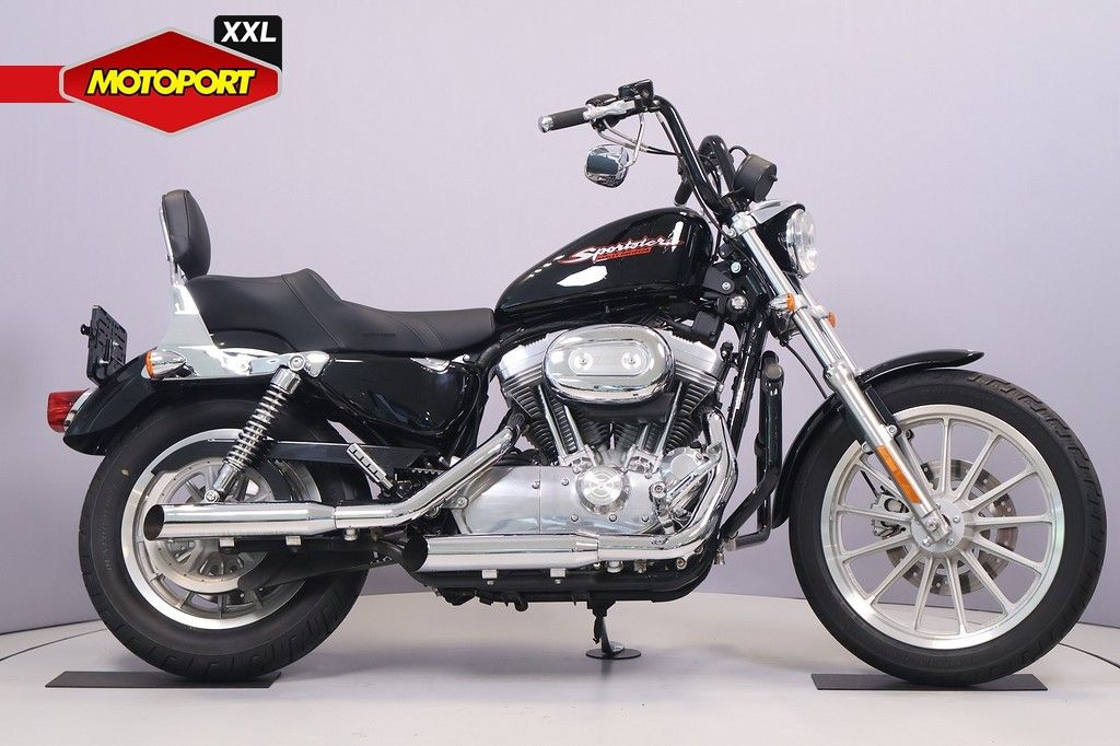  SPORTSTER 883
