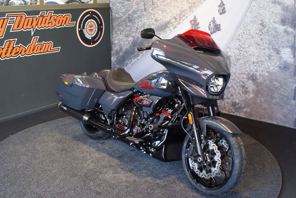  FLHXSTSE CVO STREET GLIDE ST CVO Color