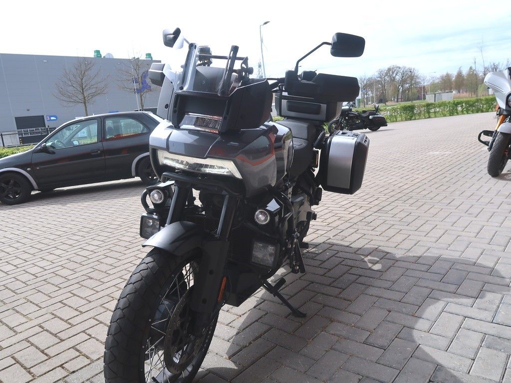  RA1250S Pan America special