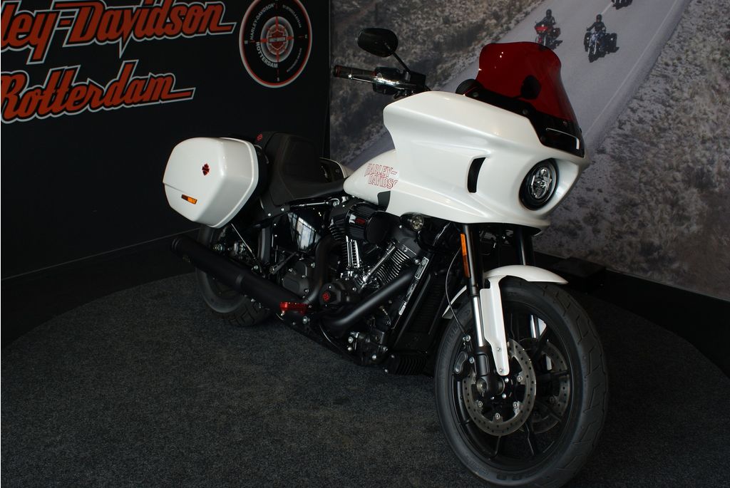  SOFTAIL FXLRST LOW RIDER ST Black Trim - Premium Solid Color