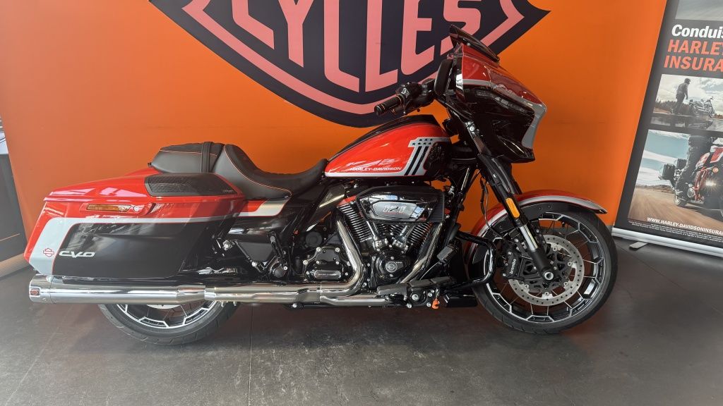  Tour STREET GLIDE CVO
