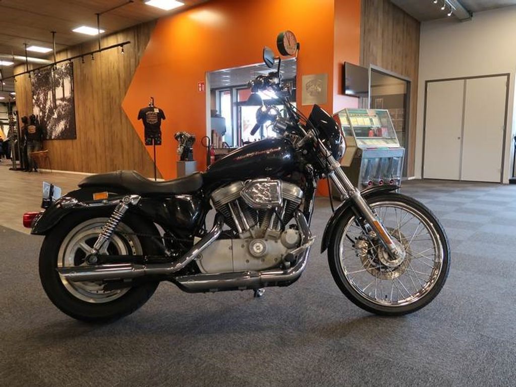  XL883 C Custom