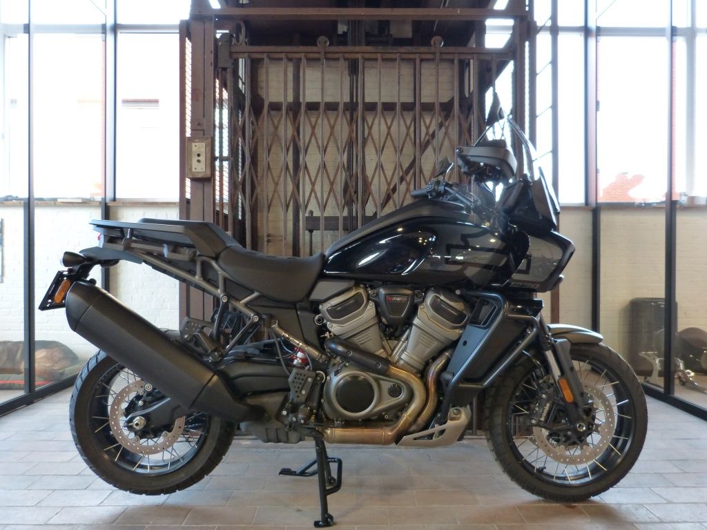  Adventure Touring Pan America Special RA1250S