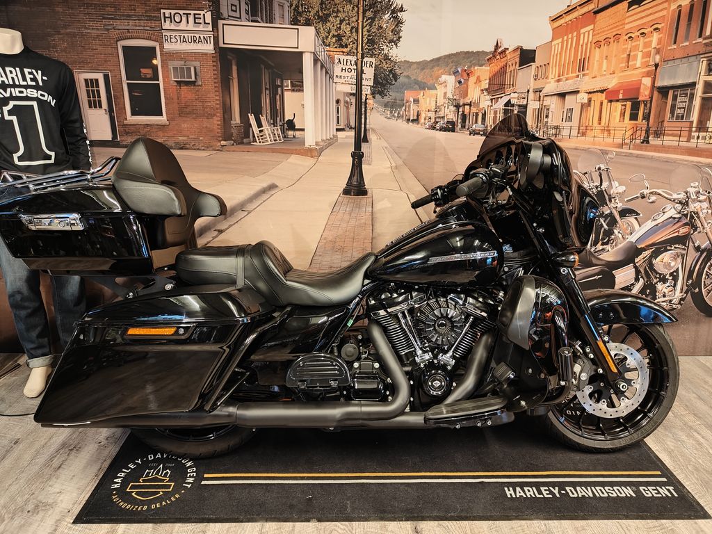  TOURING STREET GLIDE SPECIAL FLHXS