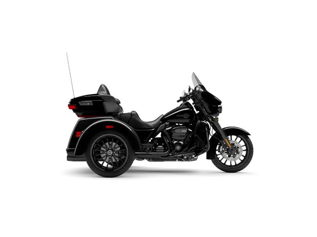  FLHTCUTG TRI GLIDE ULTRA