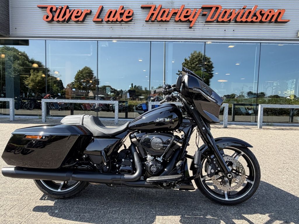   Street Glide